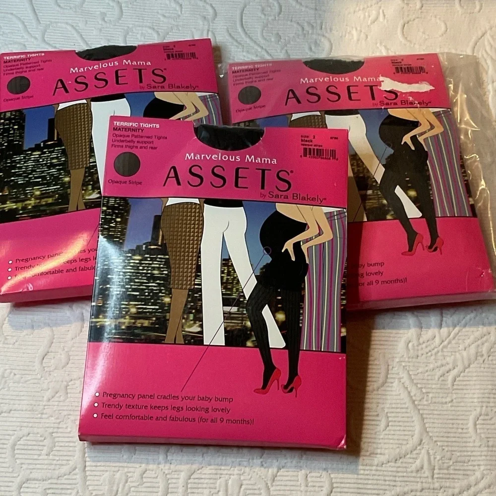 ASSETS by Sara Blakely Maternity Tights in Opaque Stripes. Size 2.